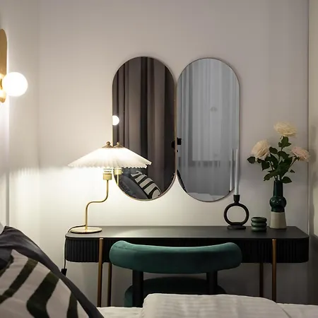 Carol Heart Bucareste