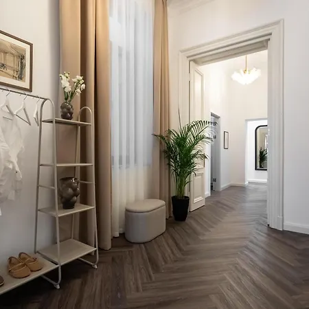 Carol Heart * Boekarest