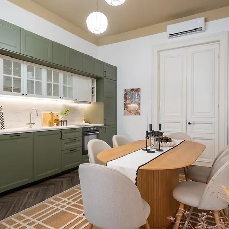 Carol Heart Appartement *